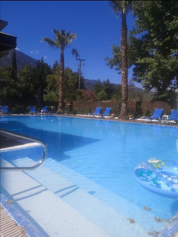 Hotel Ena Loutra Ipatis Exterior photo