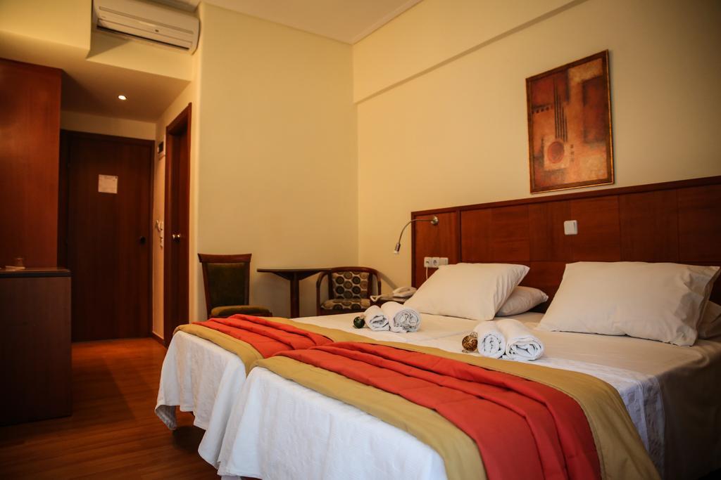 Hotel Ena Loutra Ipatis Exterior photo